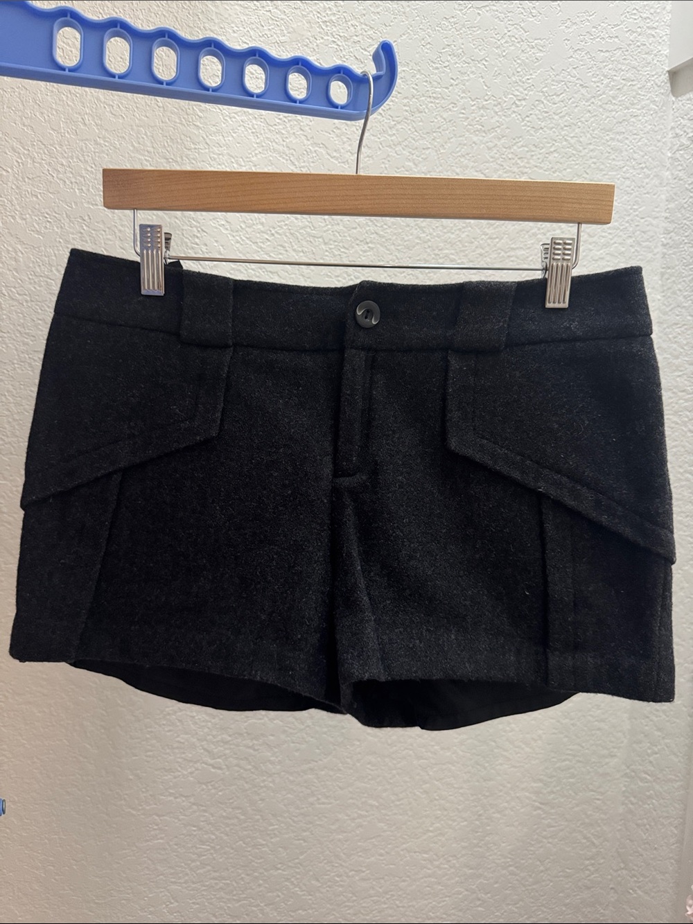 Stylish Black Women's Tailored Wool blended Shorts